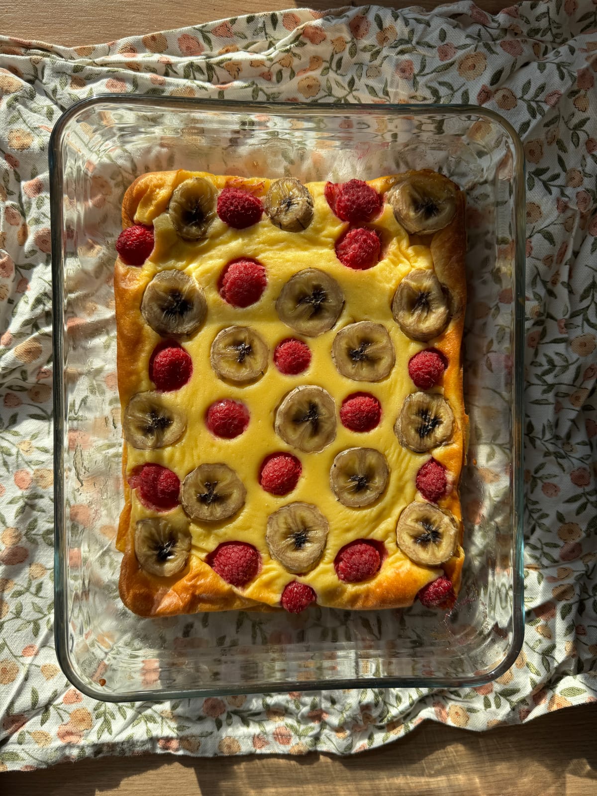 BUDINCĂ CU GUST DE CLĂTITE